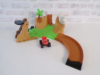 Circuit 3 cibles - Blaze et les Monstres Machines