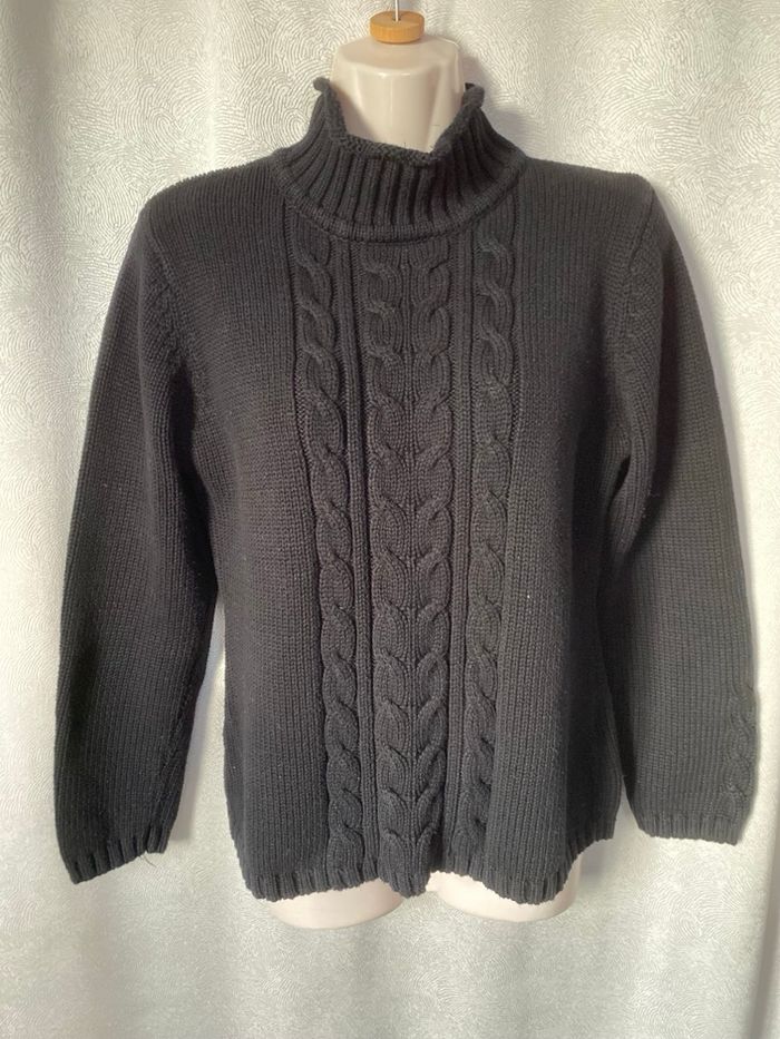 Pull noir torsades taille 4 Zamba