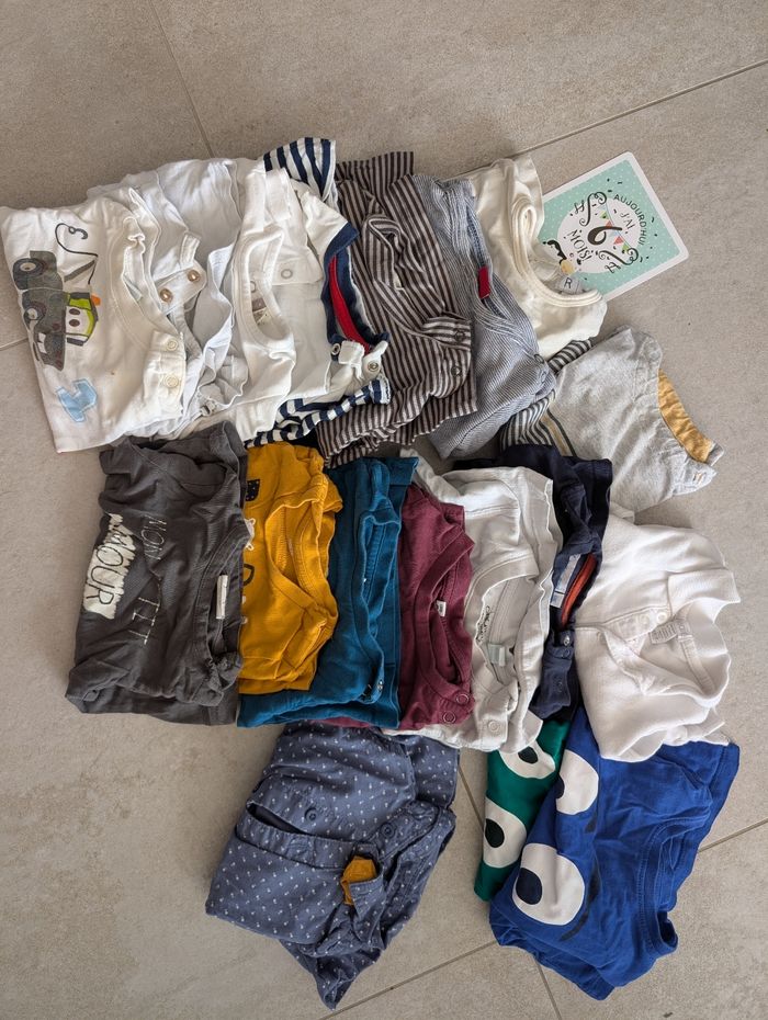 Gros lot vêtements garçon 6 mois - photo numéro 4
