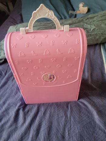 Maison de Barbie transportable