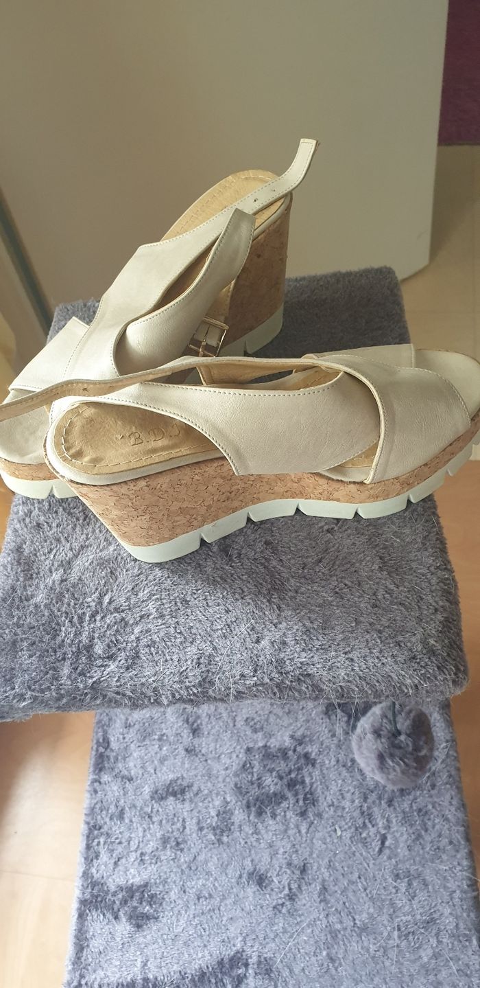 Sandales femme en cuir T38