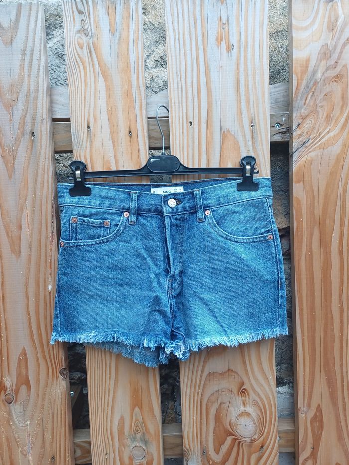 Joli short en jean à franges délavé Mango taille 36 - photo numéro 3