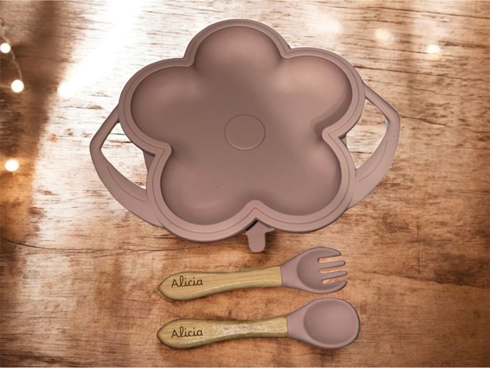 Set repas fleur en silicone personnalisé - photo numéro 3