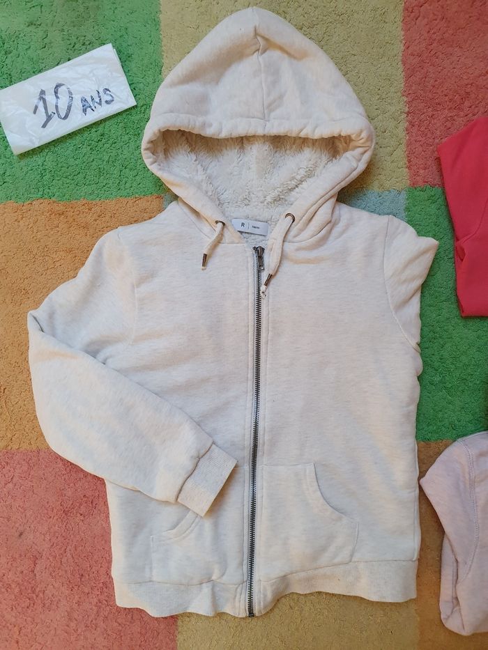 Lot 3 vestes à capuche - Automne/ Hiver - Fille - 10 ans - TBE - photo numéro 2