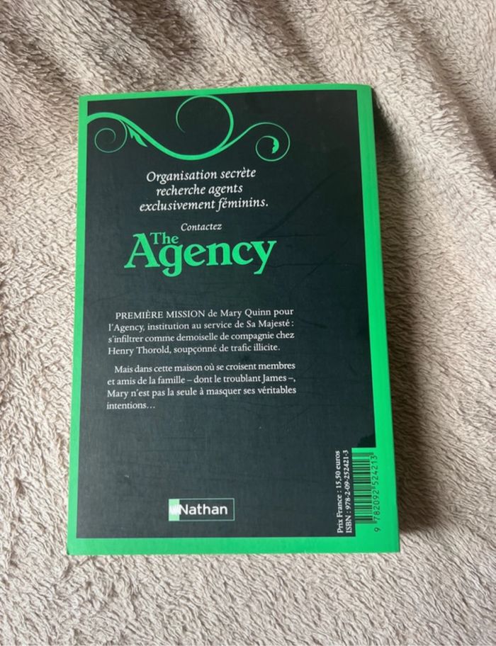 Livre the agency Le pendentif de jade de Y.S. - photo numéro 2