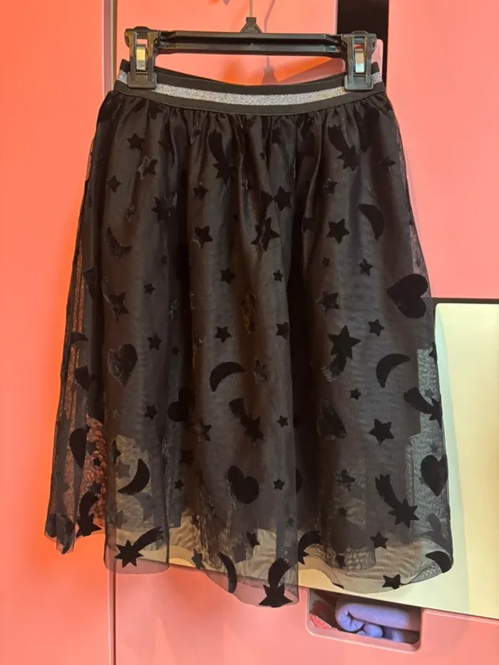 Jupe noire H&M 110/116 - Portée 1 fois - photo numéro 2