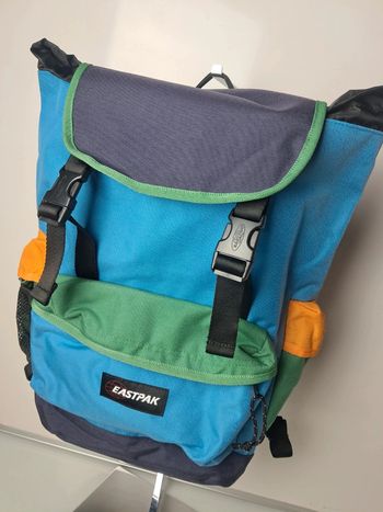 Eastpak sac à dos scolaire rando ordinateur neuf
