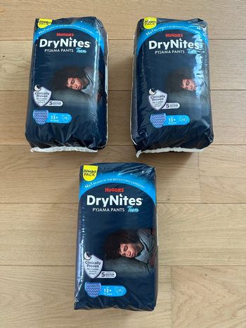 Lot de 3 paquets pyjama pants teen DryNites Huggies