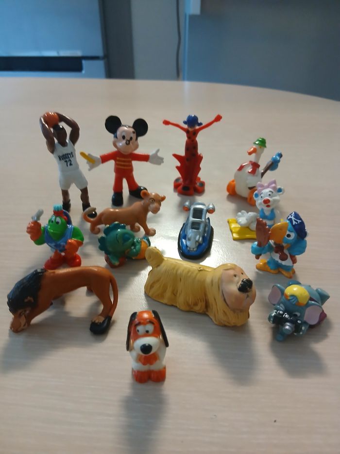 Lots de figurines tres bonne etats - photo numéro 5
