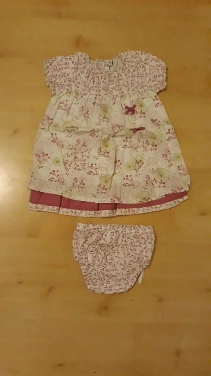 Lot vêtements été 12 mois - photo numéro 7