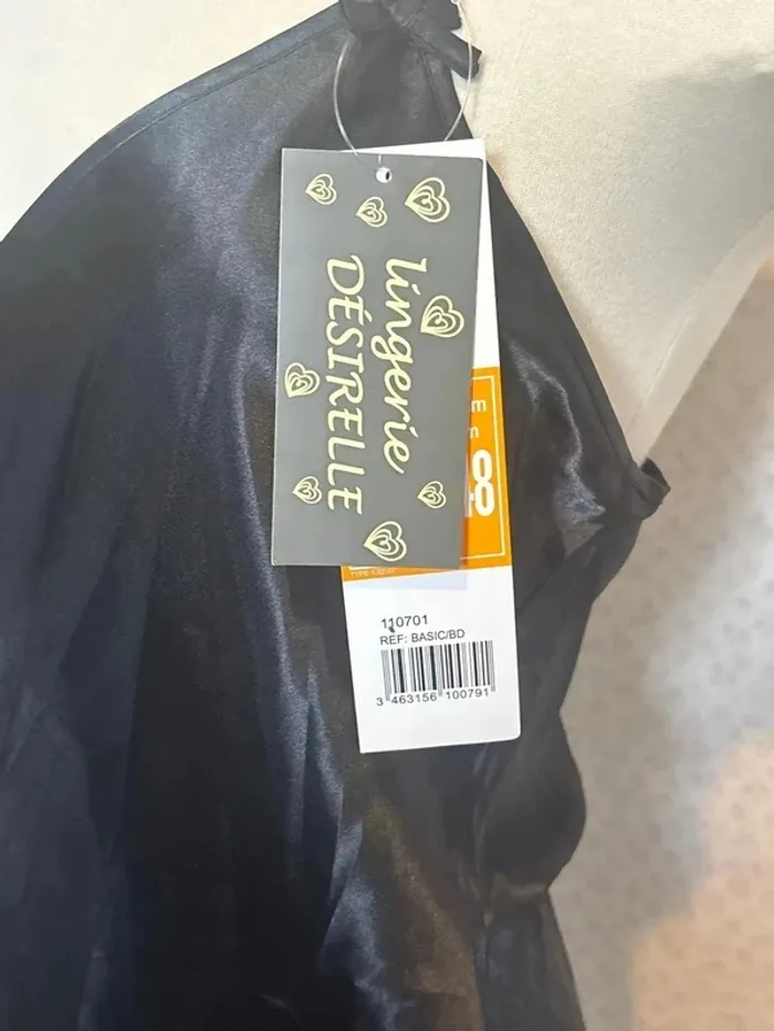 Nuisette taille 46/48 marque desirelle neuve avec étiquette - photo numéro 4