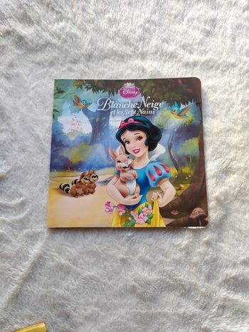 Livre Blanche Neige et les sept nains