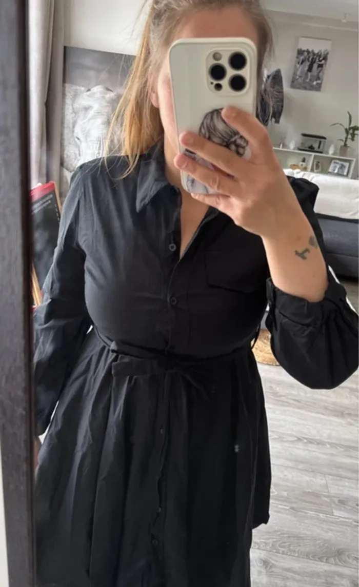 👗 Robe noir - effet chemise - taille unique - neuf sans étiquette - new collection - photo numéro 12