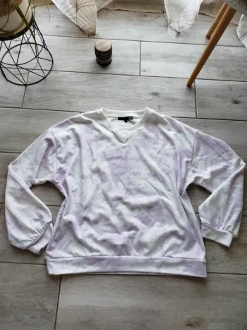 Sweat blanc et lila Etam