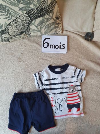 Lot 2 ensembles bébé