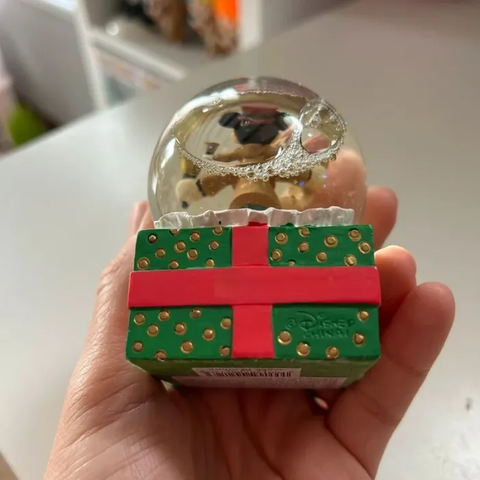 Figurine boule à neige disney mickey noël - photo numéro 7