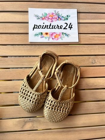 Sandales dorées Zara 24