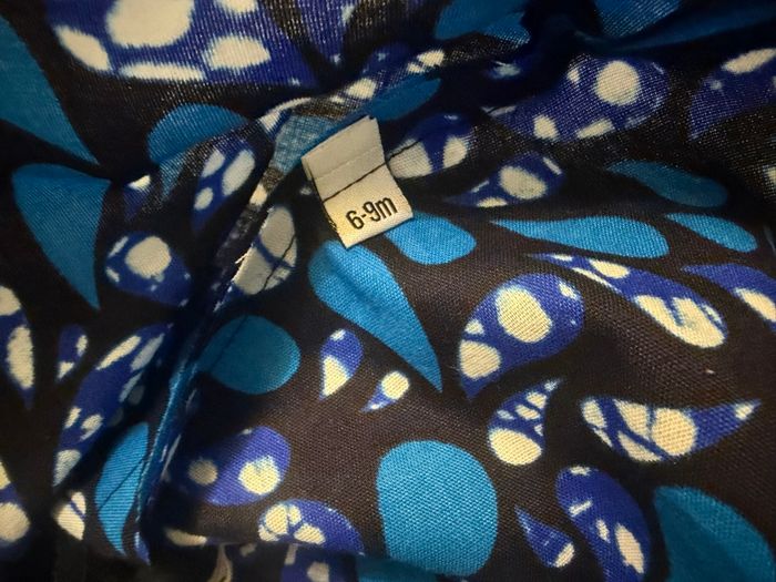 Robe en wax avec pression à l’épaule + son bandeau à nouer - photo numéro 2