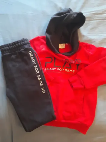 Ensemble jogging primigi 8 ans