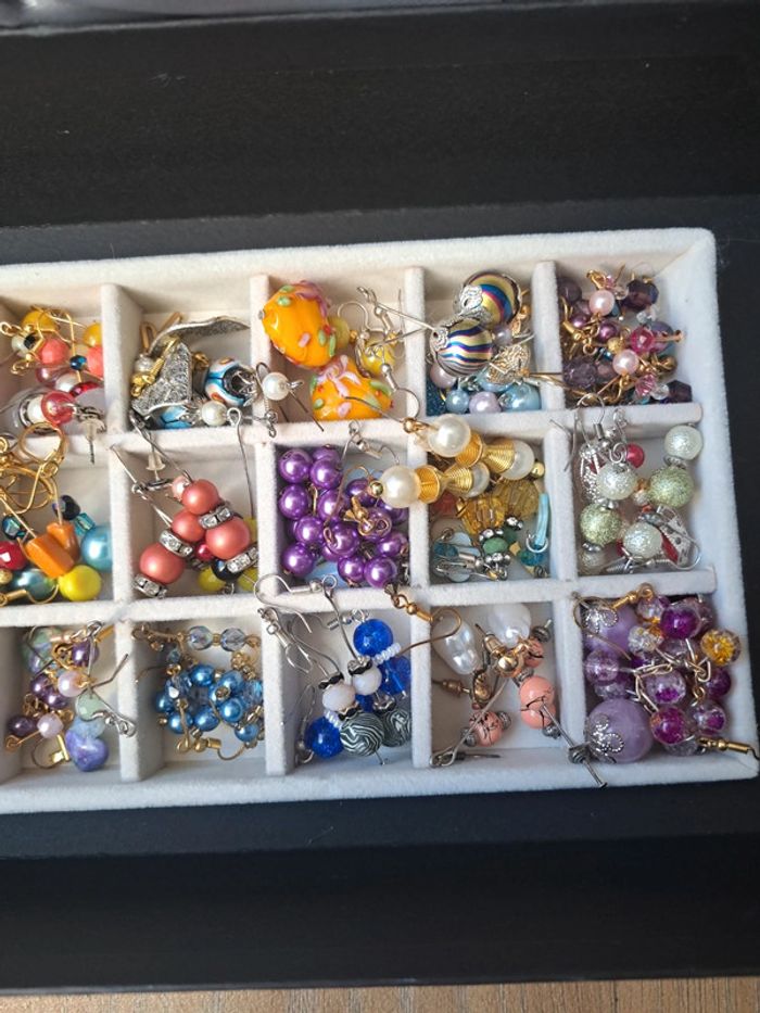 Lot de boucles d'oreilles pendante multicolore artisanale - photo numéro 5