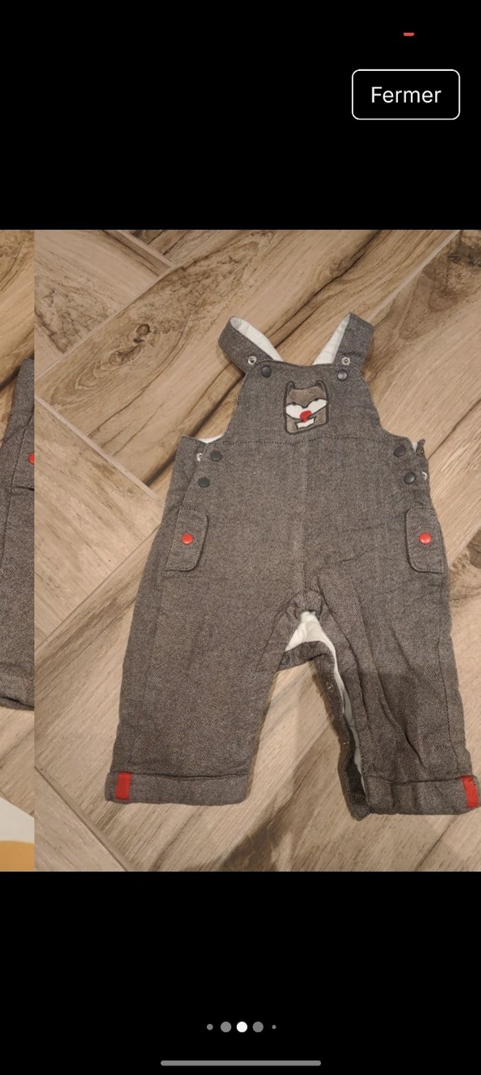 Lot 2 salopettes grises doublé 
Chaude hiver
S'ouvre en totalité sur le bas 
Parfait état 
Taille 3 mois 59-60cm
Marque Obaibi et sergent major - photo numéro 6