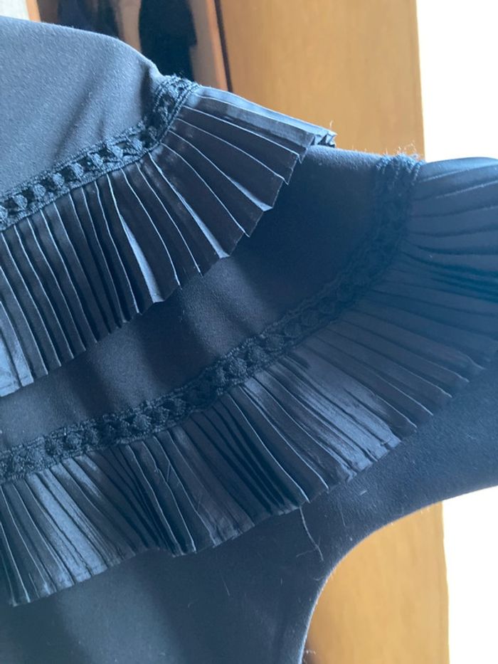 Superbe sweat manches 3/4 et volants avec dentelle marque Cherry Koko taille L - photo numéro 4