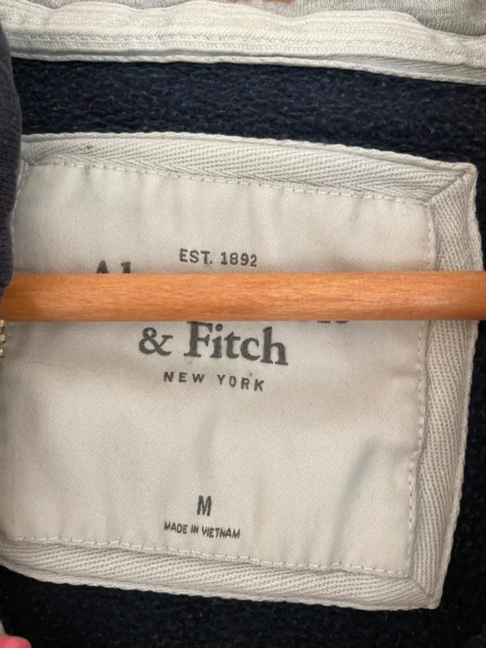 Sweater zippe Abercrombie taille M - photo numéro 3