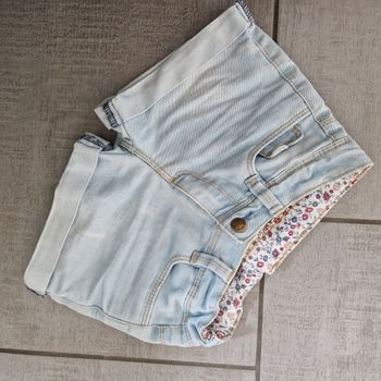 Short en jeans 5 ans tape à l oeil