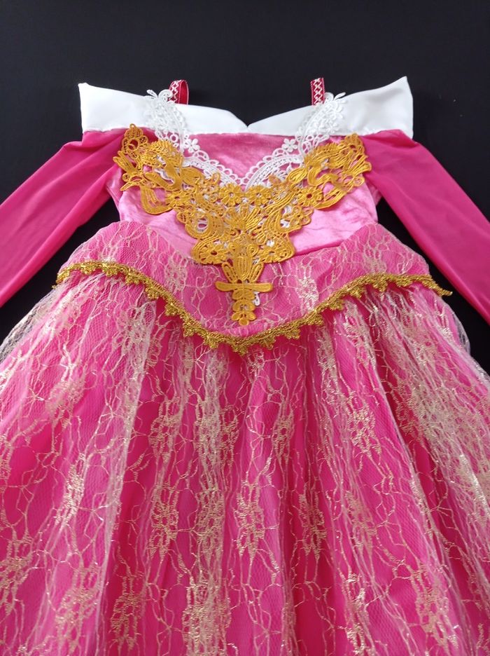 Déguisement robe princesse la belle au bois dormant 5-6ans - photo numéro 2