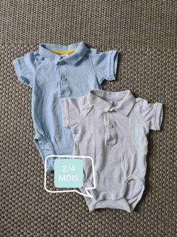 Lot de 2 bodies manches courtes avec col - 2/4 mois