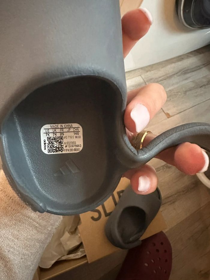 Yeezy slide 25 - photo numéro 7