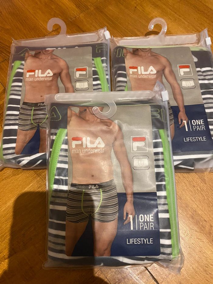 Lot boxers