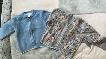 Lot de 2 vestes bébé