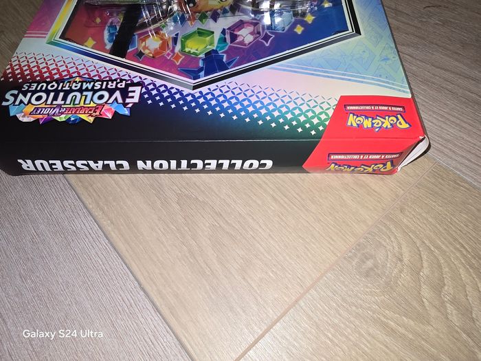 Pokemon coffret classeur evolutions prismatiques 8.5 - photo numéro 2