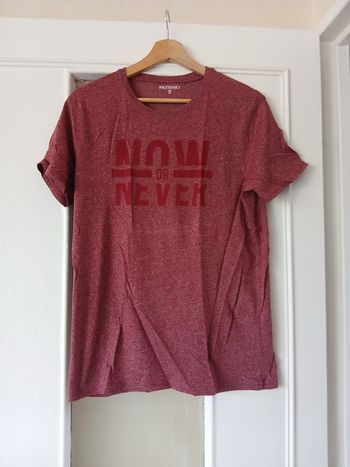 T-shirt homme bordeaux neuf sans étiquette 