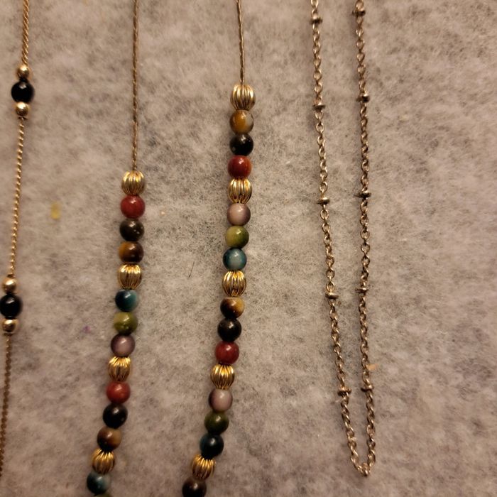 Lot colliers doré tout en finesse - photo numéro 12