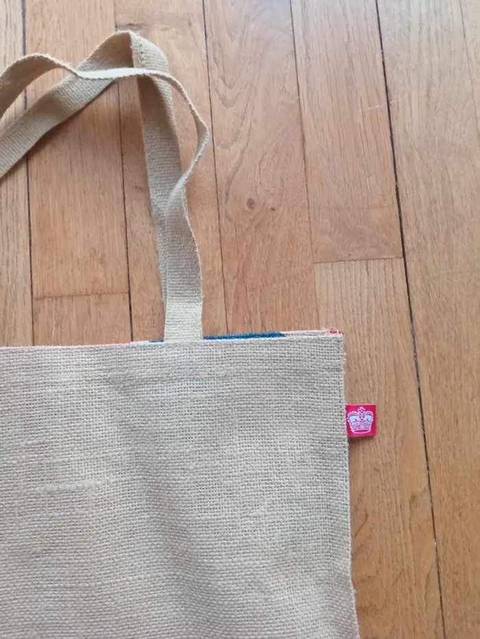 Sac tote bag toile de jute Glorious Britain 40x35 cm neuf avec étiquette acheté en Angleterre - photo numéro 10