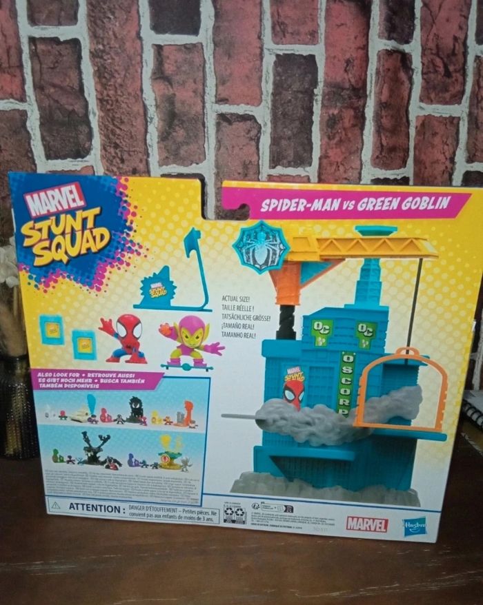 Coffret spiderman contre le bouffon vert - photo numéro 4