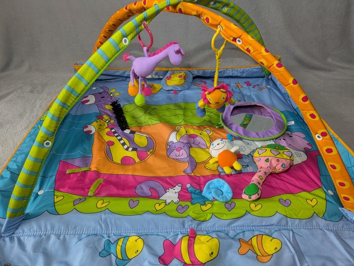 Tapis d'Eveil TINY LOVE "Gymini Kick & Play"