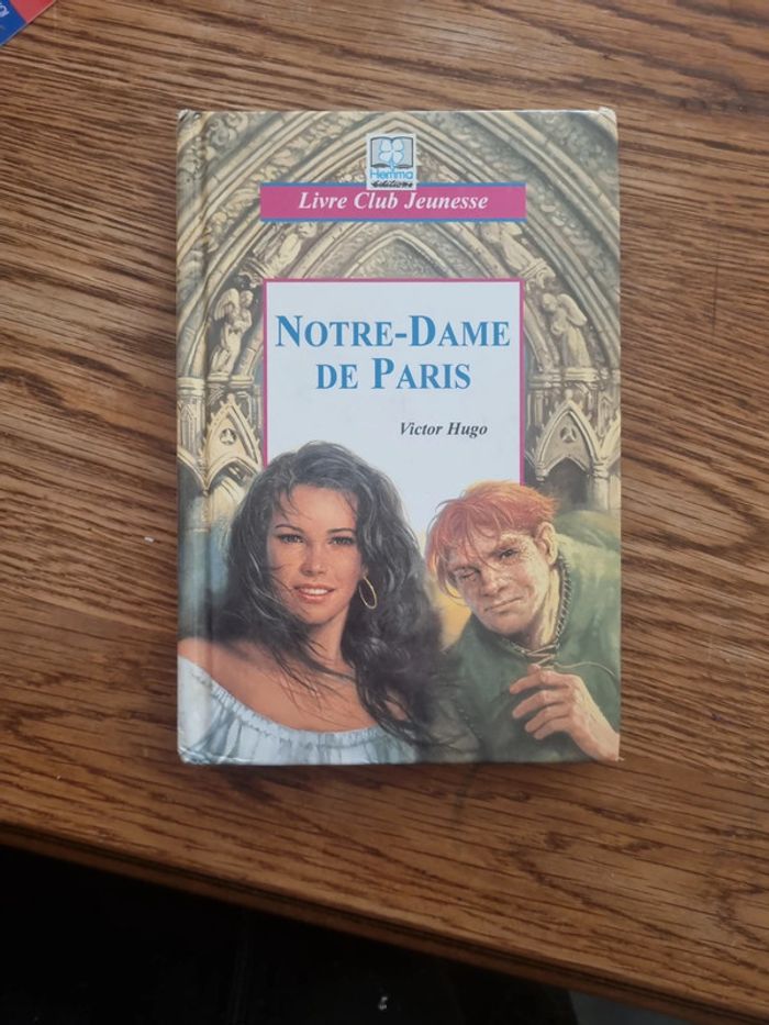 Notre Dame de Paris Victor Hugo