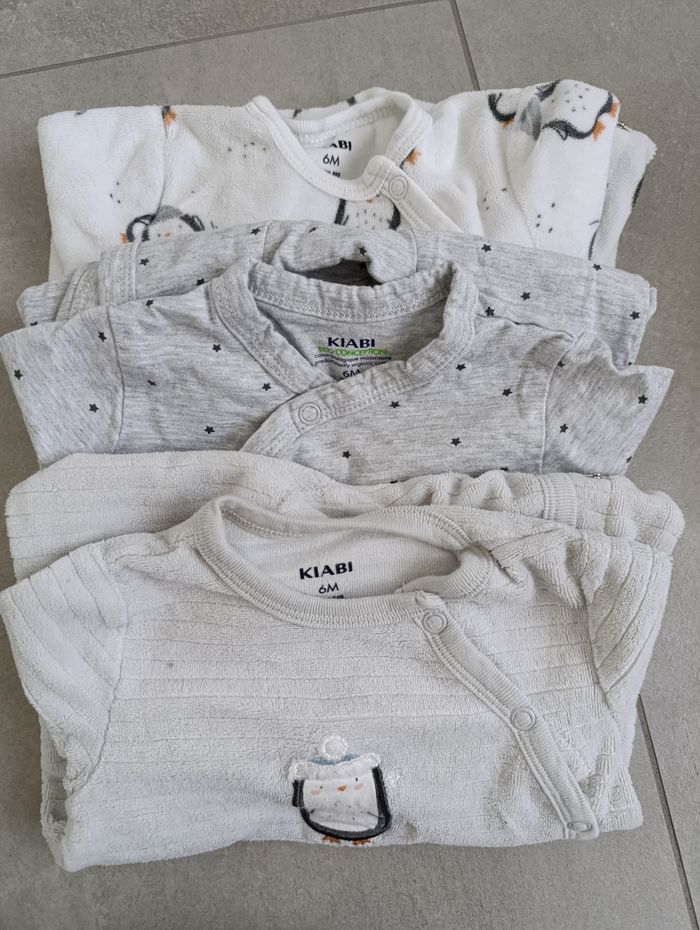 Lot 16 pyjamas velours dont 3 coton - 6 mois - photo numéro 3