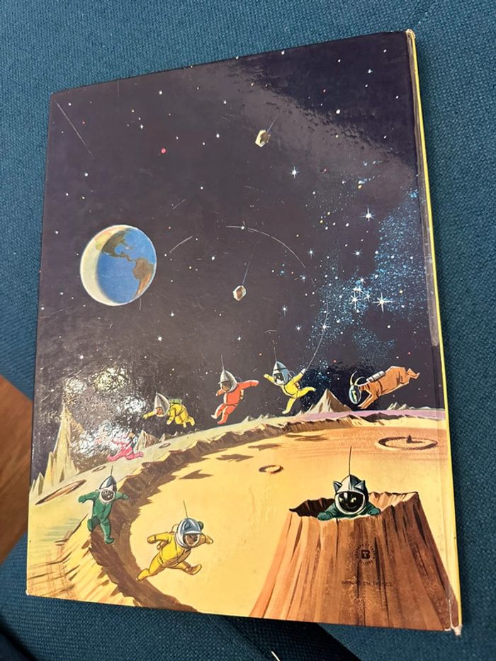 Caroline sur la Lune livre bd album Hachette Jeunesse ancien 1966 espace - photo numéro 2