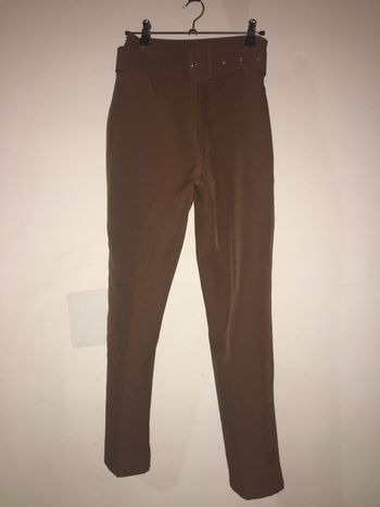 31 - Pantalon marron à grosse ceinture