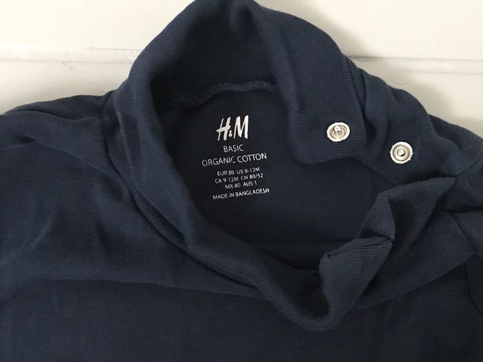 Sous pull manches longues H&M taille 9/12 mois - photo numéro 2