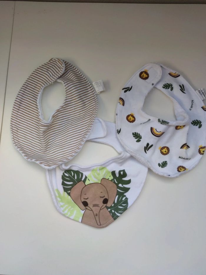 Lot 3 bavoirs bébé
