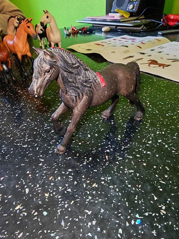 Jument frisonne schleich