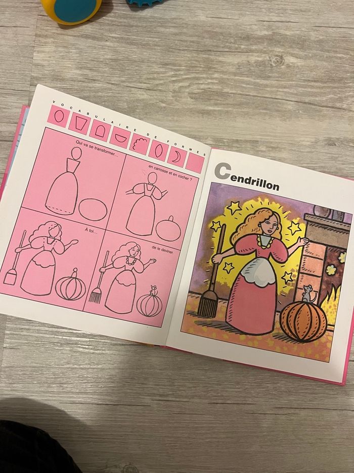 Livre « j’apprends à dessiner les princesses » - photo numéro 4