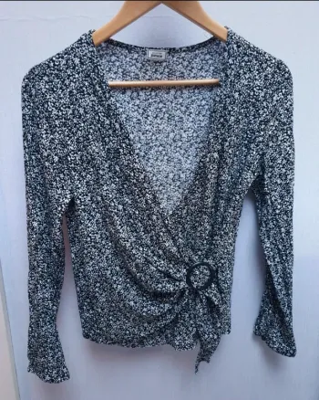 Blouse cache-coeur fleurie pimkie