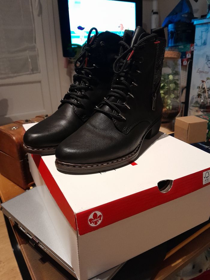 Bottines noires rieker taille 36