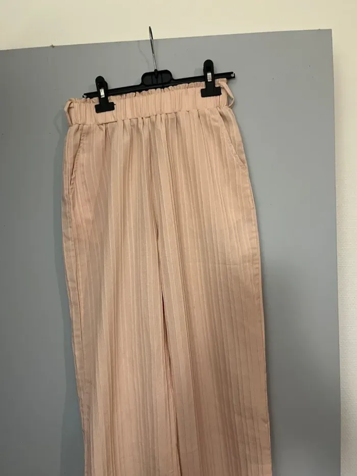 Pantalon à jambes larges - photo numéro 3